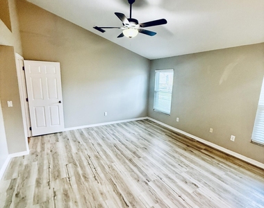 1686 Rustic Way - Photo Thumbnail 14