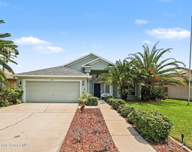 1575 Sun Gazer Drive - Photo Thumbnail 1