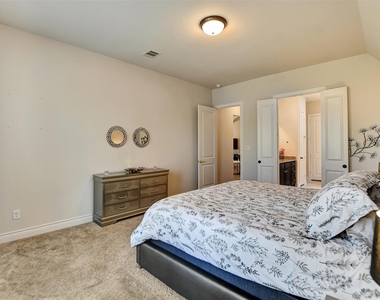 10710 Balivcar Court - Photo Thumbnail 24