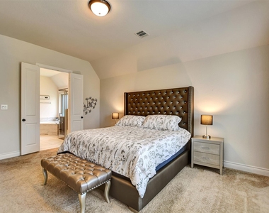 10710 Balivcar Court - Photo Thumbnail 23