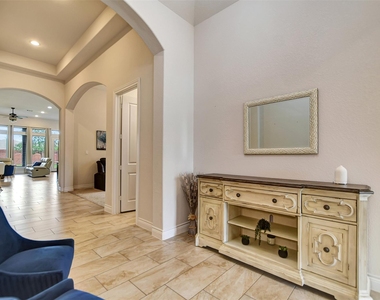 10710 Balivcar Court - Photo Thumbnail 4