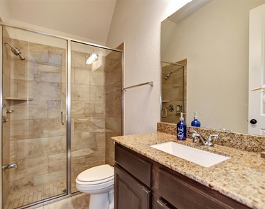 10710 Balivcar Court - Photo Thumbnail 32
