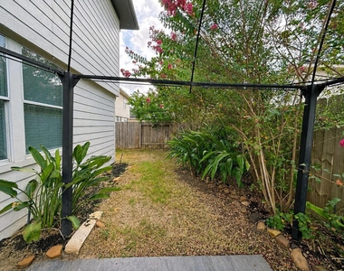 16935 Jelly Park Stone Drive - Photo Thumbnail 27