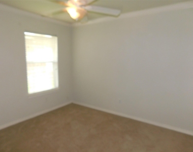 3334 Pebble Beach Lane - Photo Thumbnail 25