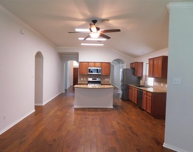 3334 Pebble Beach Lane - Photo Thumbnail 4
