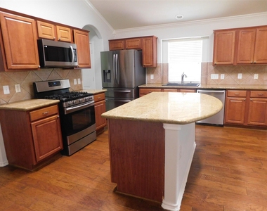 3334 Pebble Beach Lane - Photo Thumbnail 5