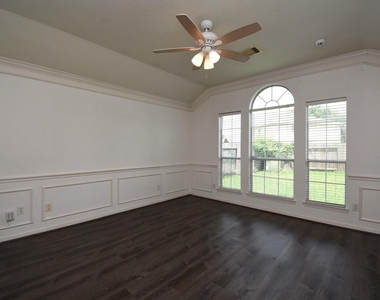 128 Long Canyon Lane - Photo Thumbnail 35