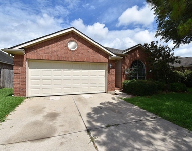 128 Long Canyon Lane - Photo Thumbnail 3