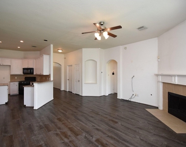 128 Long Canyon Lane - Photo Thumbnail 14