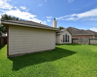 128 Long Canyon Lane - Photo Thumbnail 47