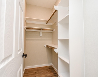 10317 Lake Road - Photo Thumbnail 11