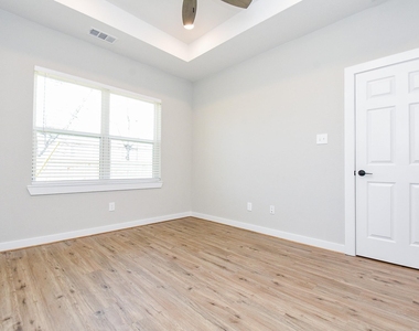 10317 Lake Road - Photo Thumbnail 16
