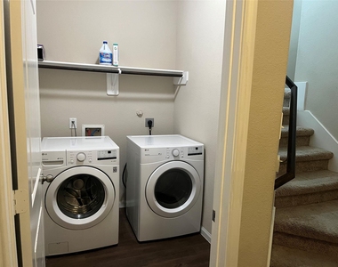 17275 Quiet Song Court - Photo Thumbnail 13
