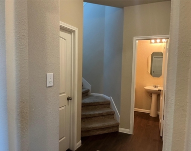 17275 Quiet Song Court - Photo Thumbnail 8