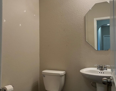 17275 Quiet Song Court - Photo Thumbnail 9