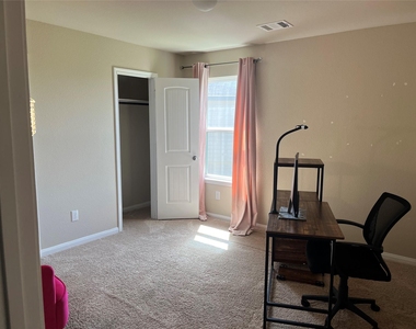 17275 Quiet Song Court - Photo Thumbnail 17
