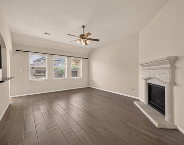 3327 Fairmont Hills Lane - Photo Thumbnail 5