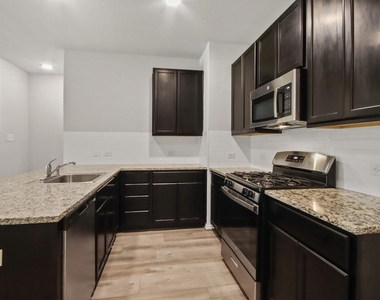 1415 Acorn Meadow Street - Photo Thumbnail 4