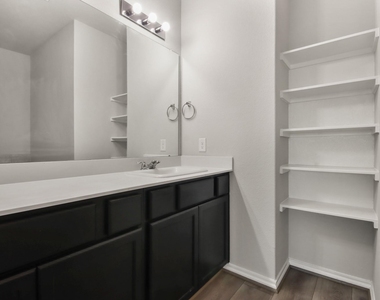 1415 Acorn Meadow Street - Photo Thumbnail 9