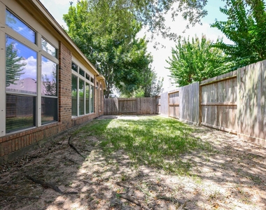 2919 Chalet Knolls Lane - Photo Thumbnail 48