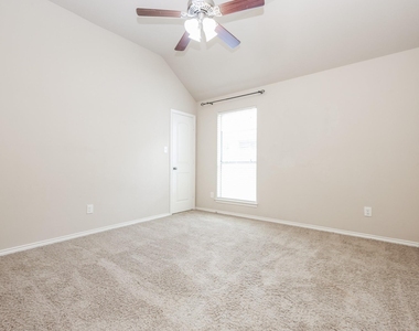 2919 Chalet Knolls Lane - Photo Thumbnail 36