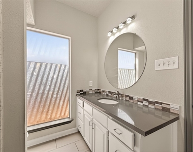 4024 Breakwood Drive - Photo Thumbnail 21