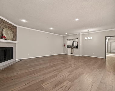 4024 Breakwood Drive - Photo Thumbnail 4