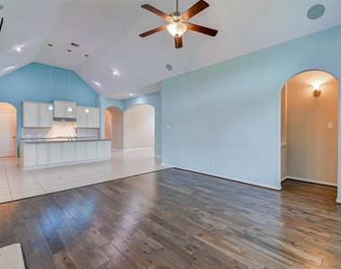 2603 Deerwood Heights Lane - Photo Thumbnail 3