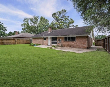 10935 Silkwood Drive - Photo Thumbnail 16