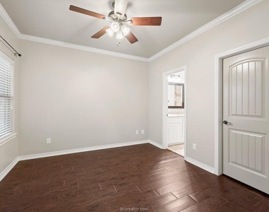 3821 Estes Park - Photo Thumbnail 11