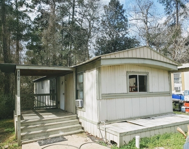 886 Queenswood - Photo Thumbnail 1
