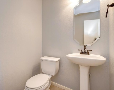6707 Wild Pecan Trail - Photo Thumbnail 13