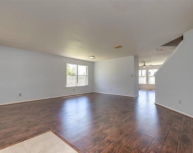 6707 Wild Pecan Trail - Photo Thumbnail 3