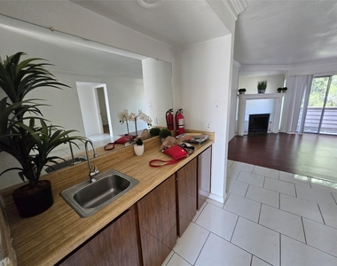 8323 Wilcrest Drive - Photo Thumbnail 3