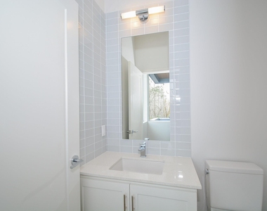 1905 Oakdale Street - Photo Thumbnail 37