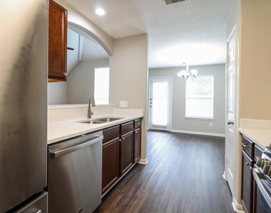 15474 Bammel Oaks Court - Photo Thumbnail 6