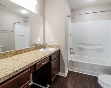 15474 Bammel Oaks Court - Photo Thumbnail 9