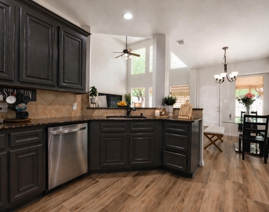 25806 Palmdale Estate Drive - Photo Thumbnail 13