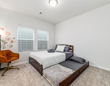 14843 Silent Gulf Ave - Photo Thumbnail 17