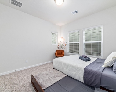 14843 Silent Gulf Ave - Photo Thumbnail 18