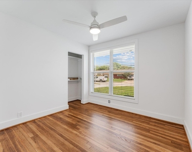 1845 Huge Oaks Street - Photo Thumbnail 21