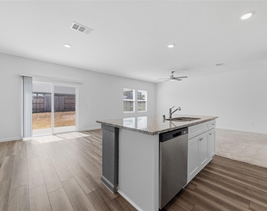 9228 Boulder Boulevard - Photo Thumbnail 6