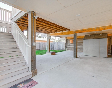 1705 Bayway Drive - Photo Thumbnail 9