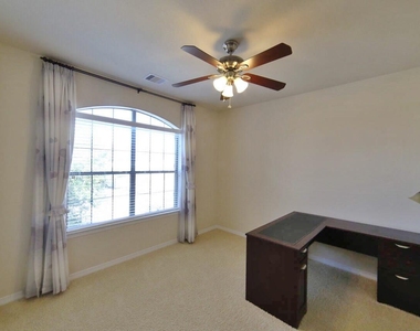6307 Falling Briar Ln - Photo Thumbnail 21