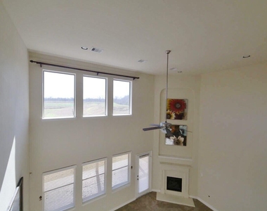 6307 Falling Briar Ln - Photo Thumbnail 19