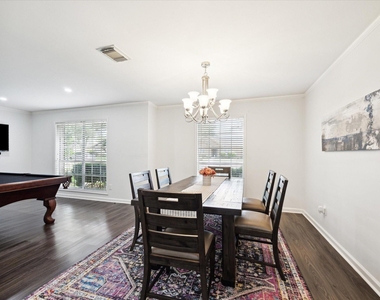 7614 Braesview Lane - Photo Thumbnail 6