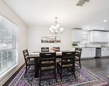 7614 Braesview Lane - Photo Thumbnail 2