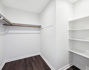 7614 Braesview Lane - Photo Thumbnail 17