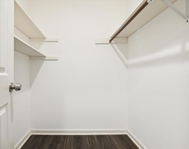 7614 Braesview Lane - Photo Thumbnail 22