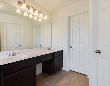 3426 Lily Ranch Drive - Photo Thumbnail 27